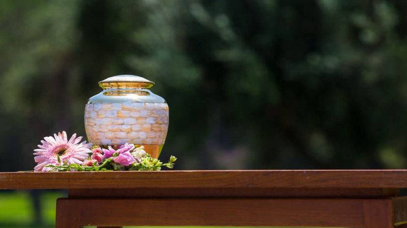 Cremazione: vantaggi e svantaggi